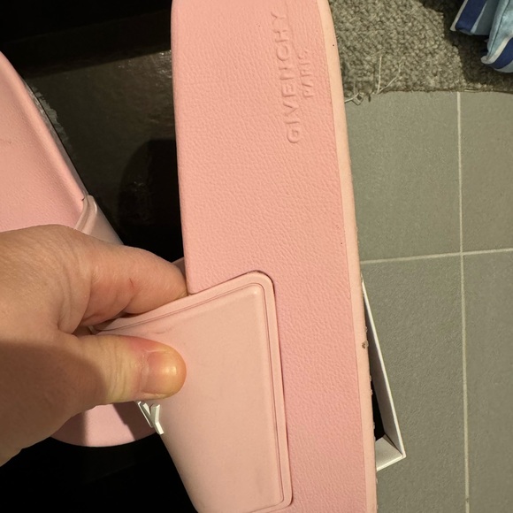 Authentic Givenchy sandals - Picture 5 of 16